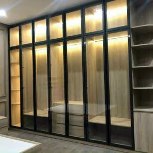 Tủ áo kịch trần kết hợp cánh kính cường lực gỗ công nghiệp TA134