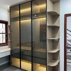 Tủ áo kèm góc kết hợp cánh kính cường lực gỗ công nghiệp TA135