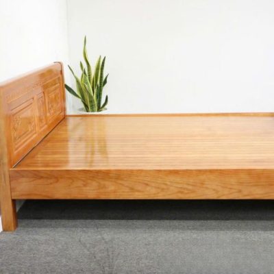Giường ngủ 1m80 gỗ sồi nga GN165