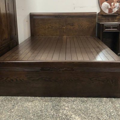 Giường 5 chỉ đục hoa 2m00 gỗ sồi nga GN615